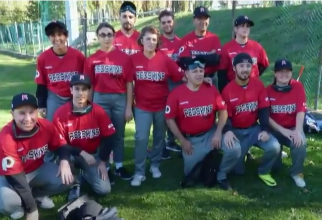 Video Umbria Redskins "Andrà tutto bene"
Video realizzato dalla squadra di Baseball Ciechi degli Umbria Redskins.
La voce è di Paola Vincenti mentre l'editing ed il montaggio è a cura di Massimo Ricci.
